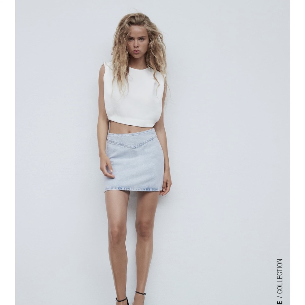 Zara flowy crop top with shoulder pads